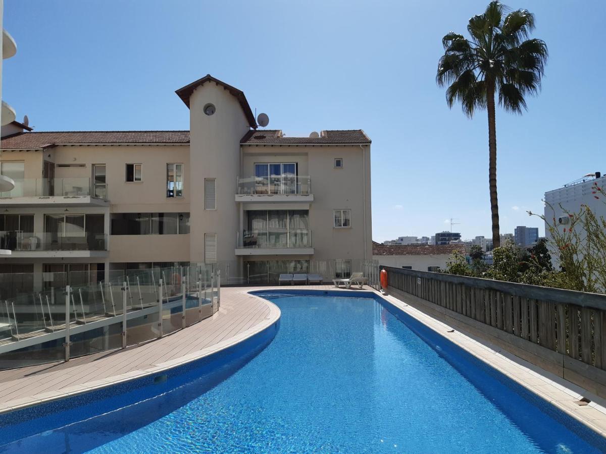 City Flats 2 Bedroom Apartment 라르나카 외부 사진